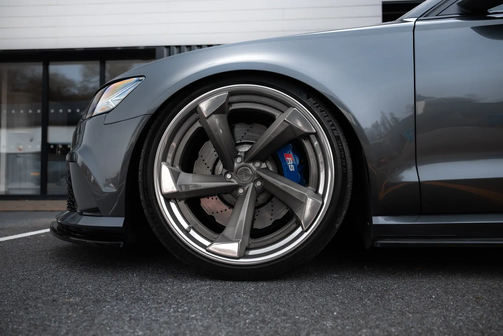 Audi RS6 C7.5 Performance fitted with Aphero AF-6 wheels
