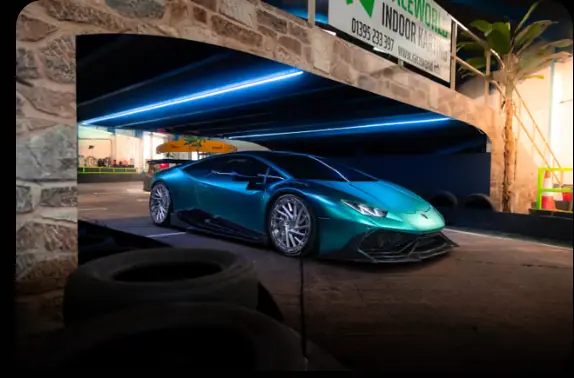 Teal Lamborghini Huracán fitted with Aphero LH-3 wheels