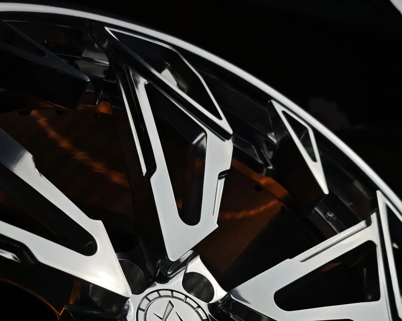 Close-up of intricate spoke machining on an Aphero Exclusive one-of-one forged wheel