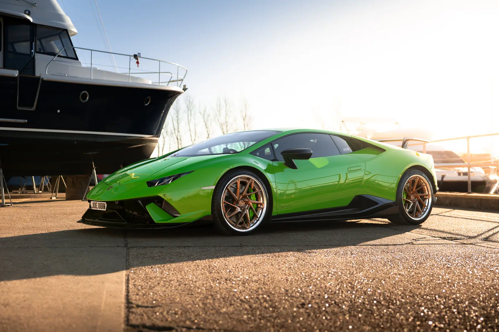 Green Lamborghini Huracán Performante fitted with Aphero LH-3 wheels