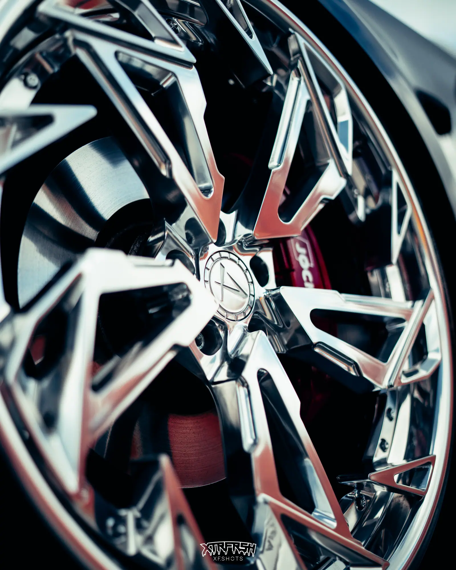 Audi A8 D4 fitted with Aphero LH-4 wheels